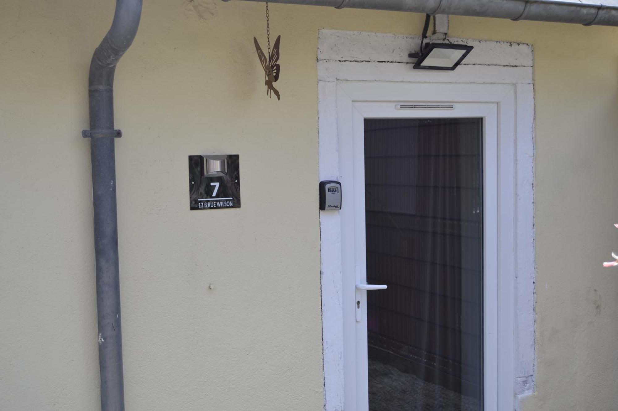Charmante Petite Maison Proche Du Port, Maison 7 Биник Екстериор снимка